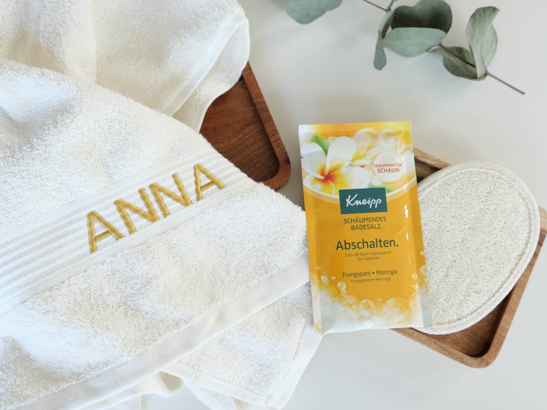 Wellness Set Als Geschenk Mit Personalisiertem Handtuch | Namen Bestickt Für Mama Muttertag Hochzeit von hejNordkind