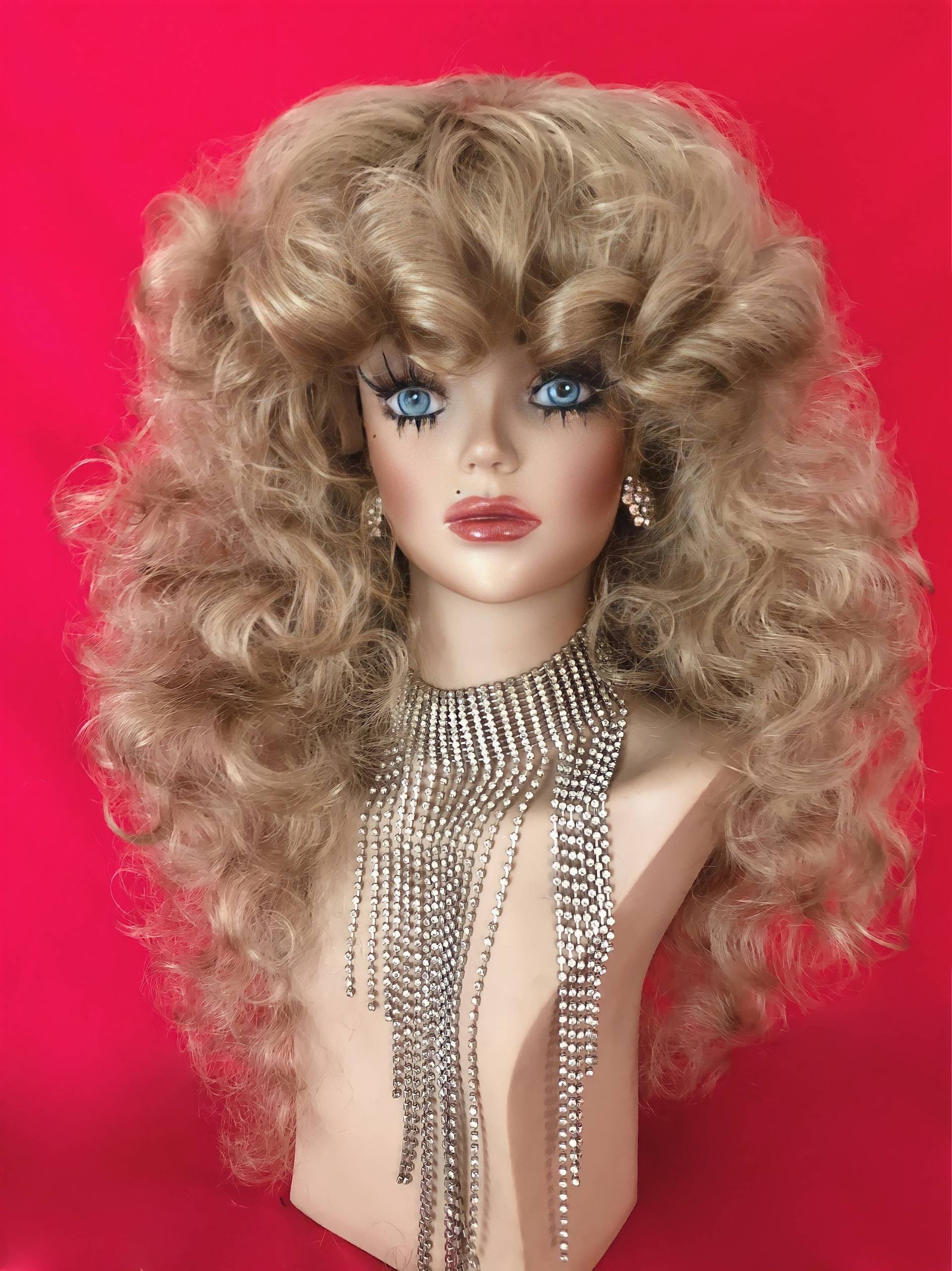 Farrah Fawcett Wig Feder Pony Perücke, 1970Er Jahre Disco Kostüm Perücke, Drag Queen Hitzebeständige Made To Order, Gestylte Perücke von hollywoodcustomwigs1