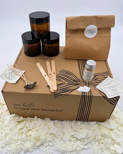 juneBYnight DIY Duftkerzen Selber Machen Set - Kerzenherstellung Set bestehend aus Sojawachs, Duftöl, Kerzendochten, Kerzengläsern mit Deckeln, Dochthaltern & Klebepunkten - 3x60ml Oud Samtrose von juneBYnight MORGANIC EMOTIONS