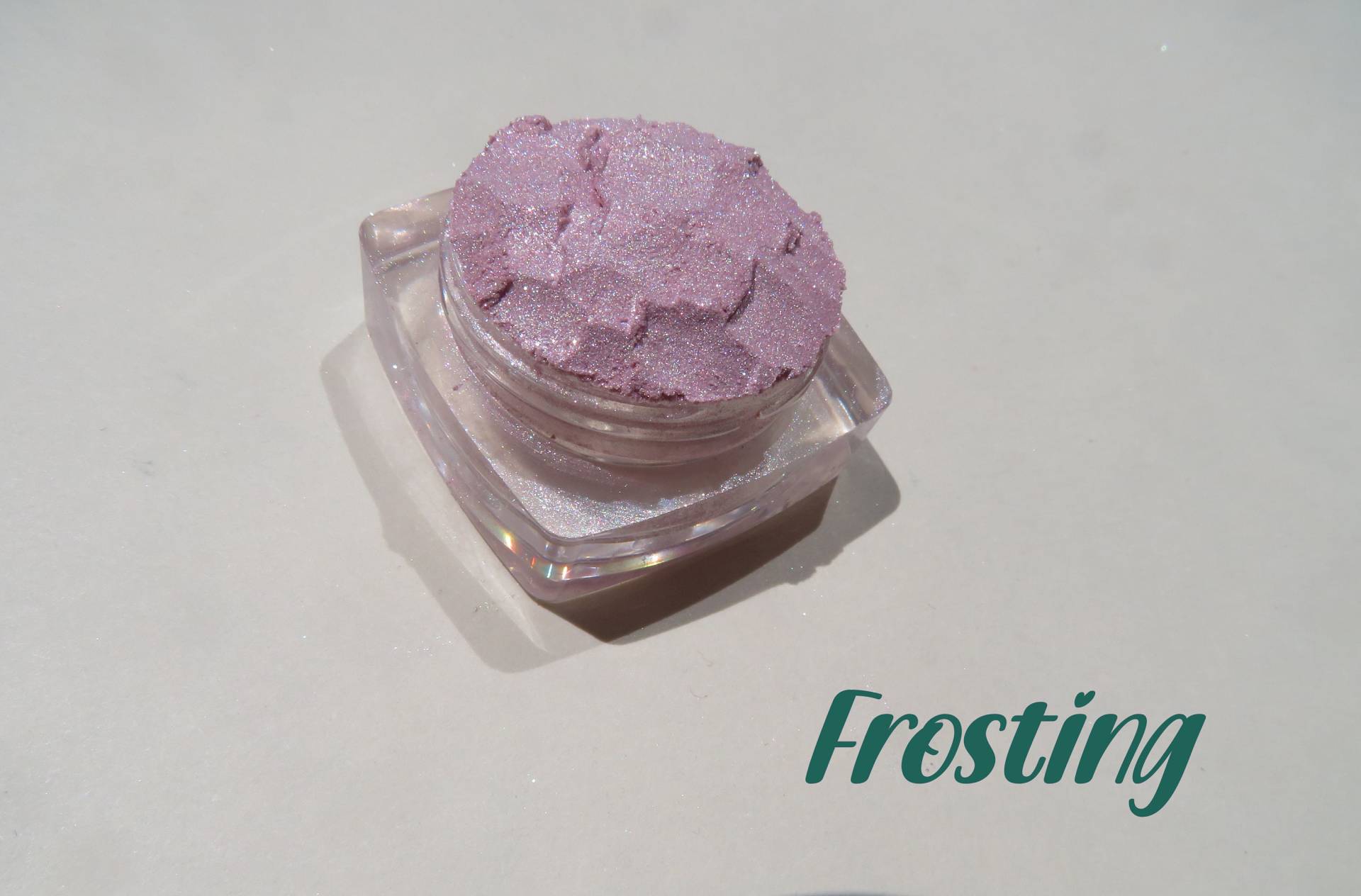 Frosting - Hellrosa, Halb Durchsichtiger, Schimmernder Veganer Mineral-Lidschatten, Lose Pigmente, Ohne Tierversuche, Hellrosa Lidschatten von kmms