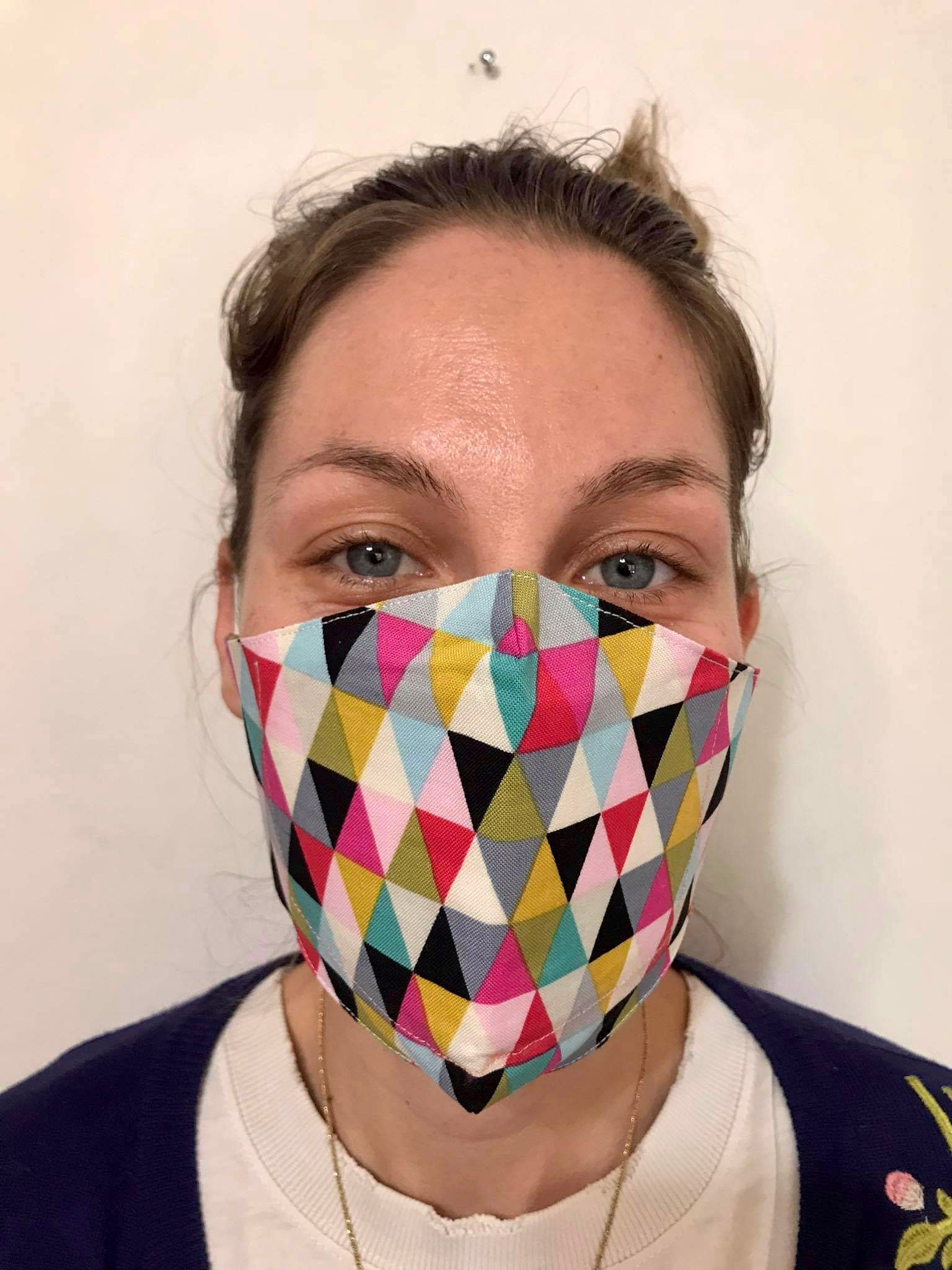 Mehrfarbige Maske, Gesichtsmaske Mit Abnehmbarem Kohlenstofffilter, Unisex Gesichtsmasken Filter, Waschbare Aus Baumwolle, Baumwolle von letsbesmartcharity