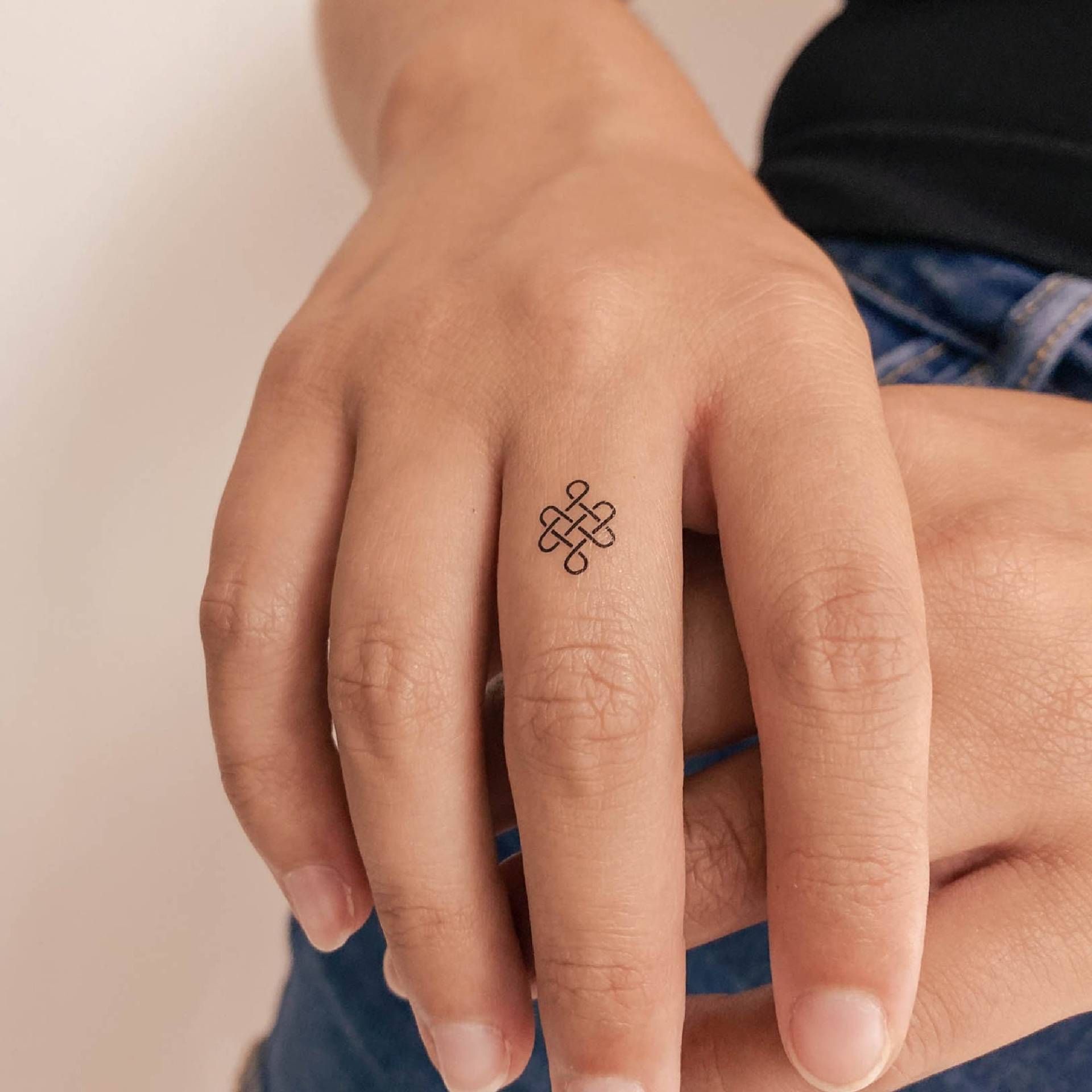 Winziges Endless Knot Temporäres Tattoo | 3Er Set von littletattoos