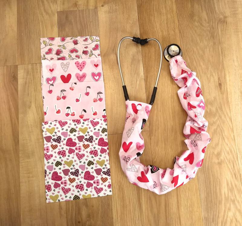 Valentinstag Scrunchie Stethoskop Hülle Für Rn Und Medizin Studenten von louisethefudge