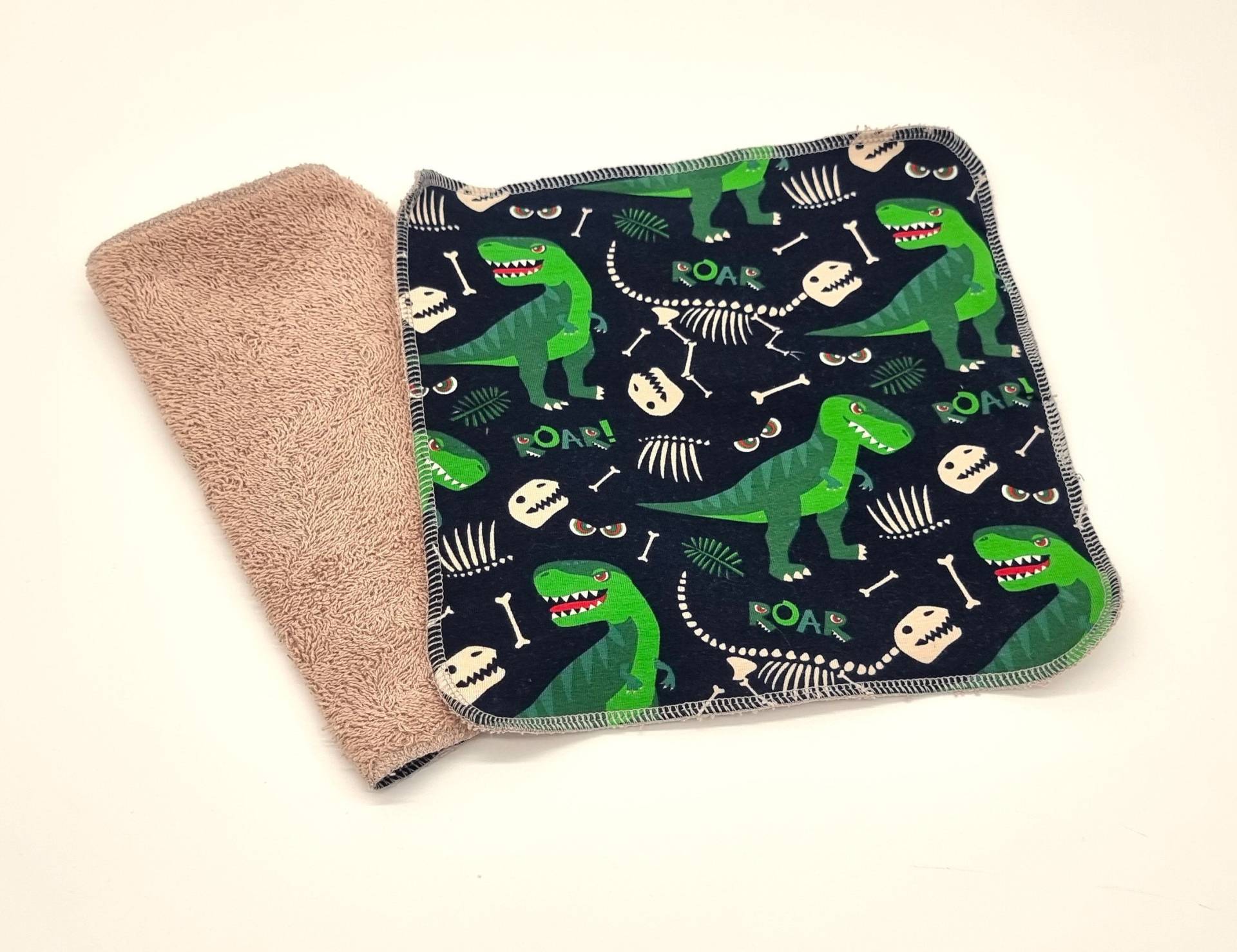 Waschlappen 23x23cm Für Babys Und Kinder Mit Namen " Dinosaurier" Babywaschlappen, Baby, Kind, Baden, Duschen, Dusche, Geschenk, Hygiene von madebyJarka