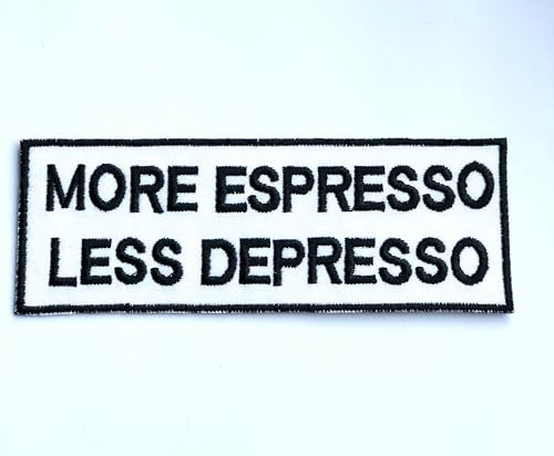 More Espresso Less Depresso Patch Aufnäher – Abzeichen zum Aufnähen oder Aufbügeln – trendiges Modeaccessoire – einzigartiges dekoratives Logo für Jacken, Jeans und Taschen – Vintage – Bekleidung von martytradingOfficial