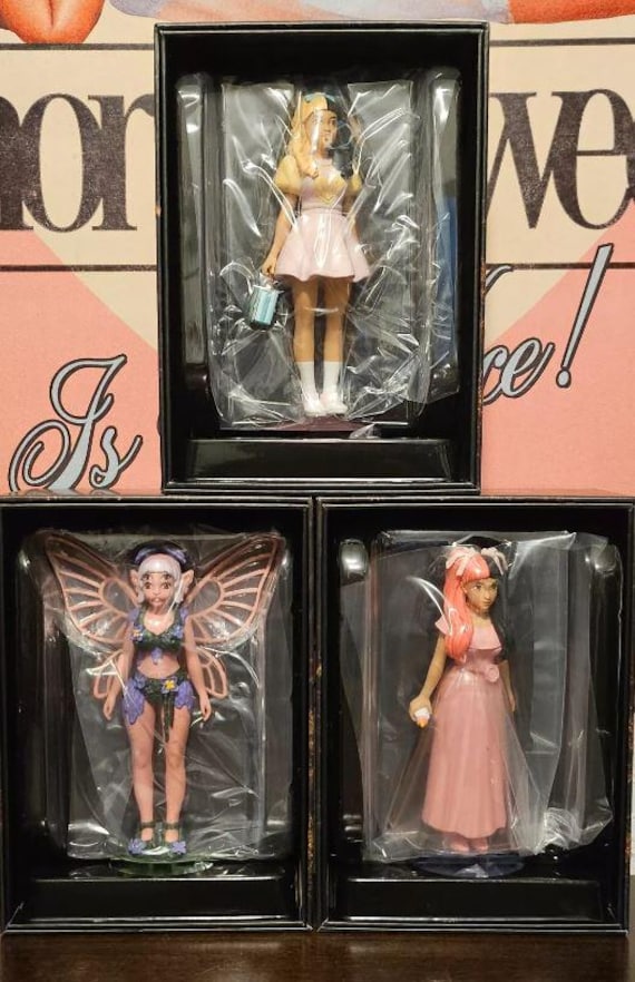 Melanie Martinez 2024 Crybaby's Trilogy Tour Vip Figurine Set All 3 New Boxed von melanieperfumeshop