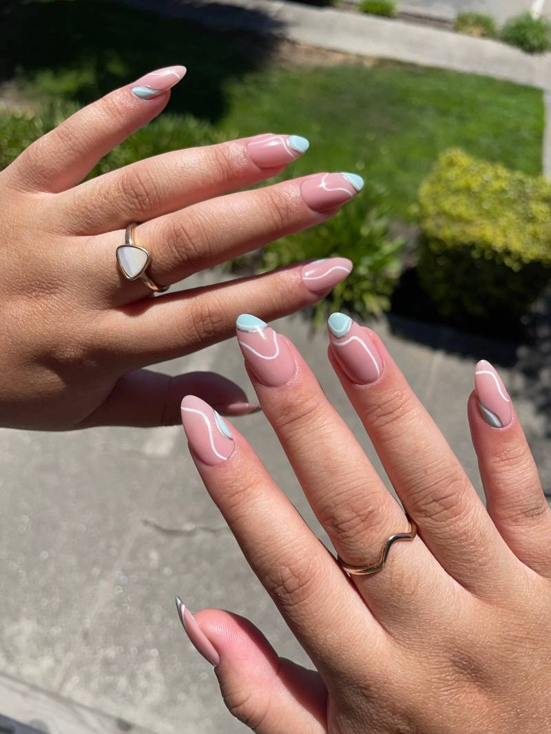 Himmel Auf Erden | Luxe Press On Nails Länge & Form Kurze Mandel von mellechiart