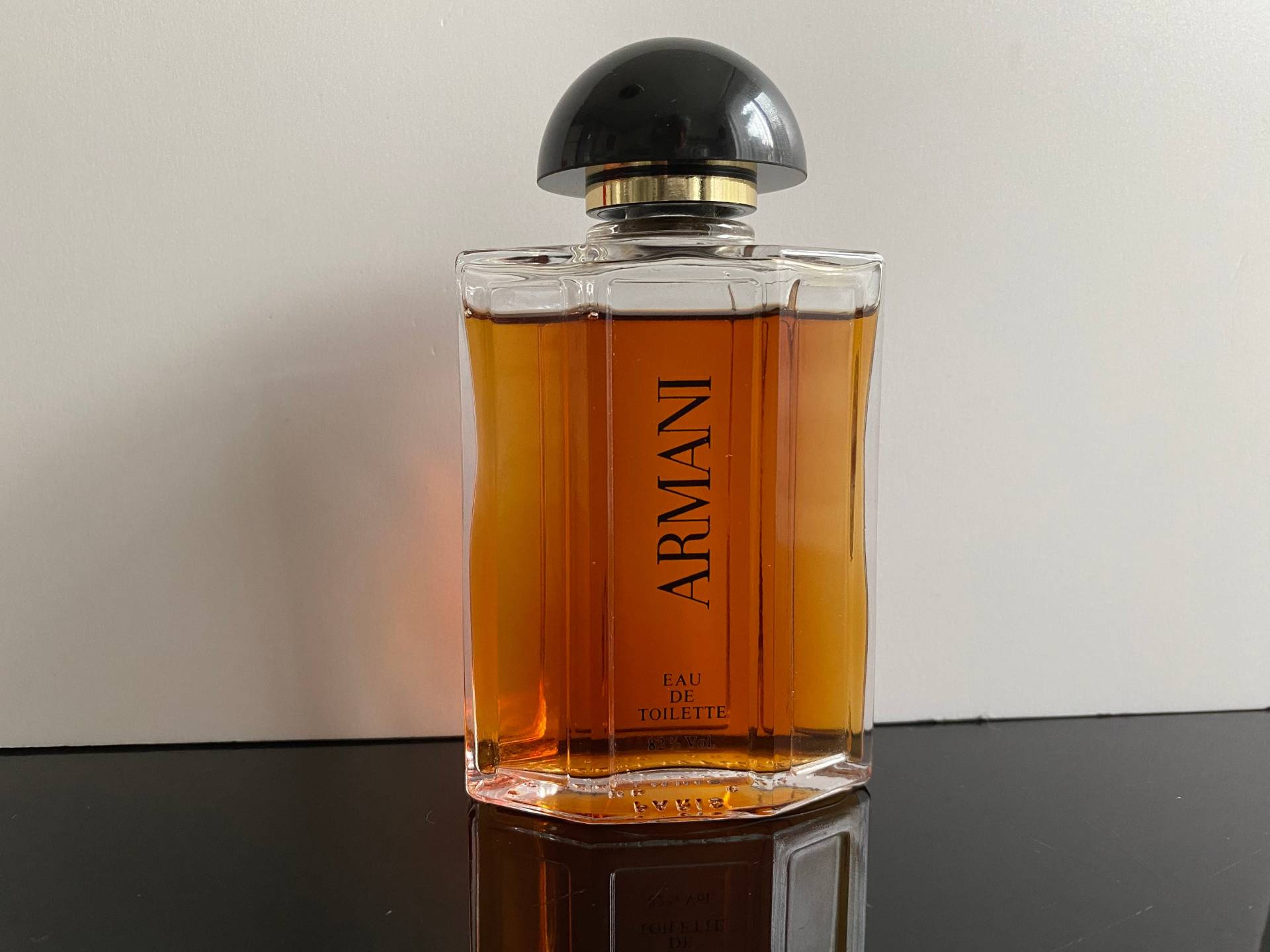 A R M N I. I Woman Eau De Toilette 50 Ml Jahr 1982 Rar Vintage Sehr Schwer Zu Finden Original. Erste Ausführung. Weihnachtsgeschenk von miniperfumes