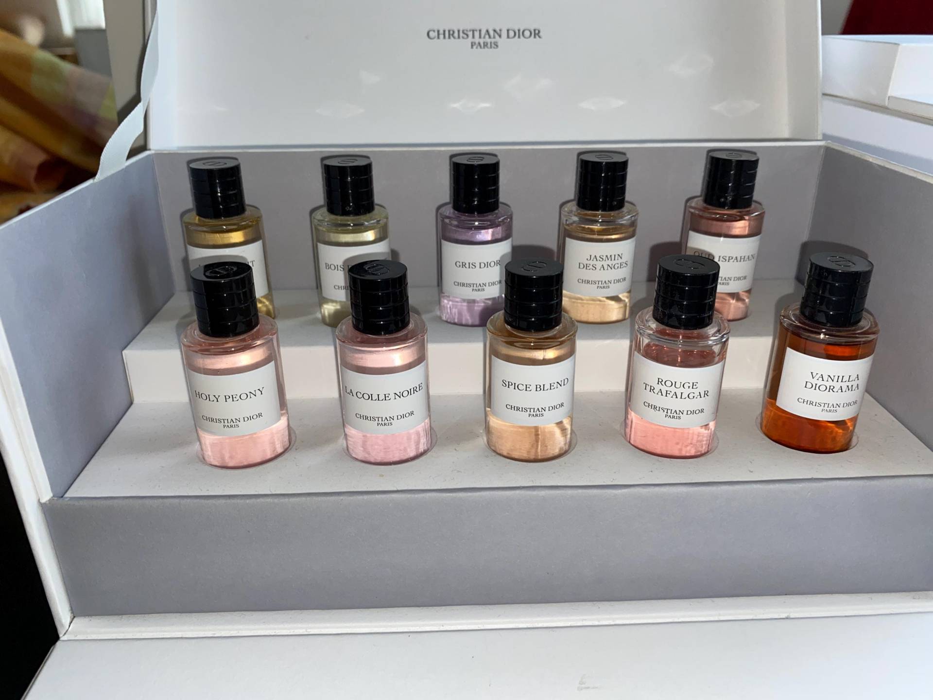 La Collection Privee Discovery Set 10 Kultige Düfte - Must Have, Original, Sehr Gut Geeignet Als Valentinstagsgeschenk Unisex Neu, Voll, Box von miniperfumes