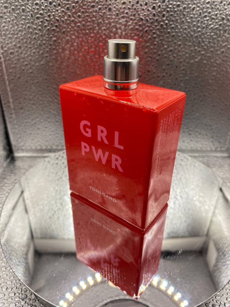 Sammler Flasche Toni Gard Grl Pwr Eau De Parfum 50 Ml - Vintage Selten Komplett Neu Sehr Gut Geeignet Als Weihnachtsgeschenk Für Sie, Eingestellt von miniperfumes