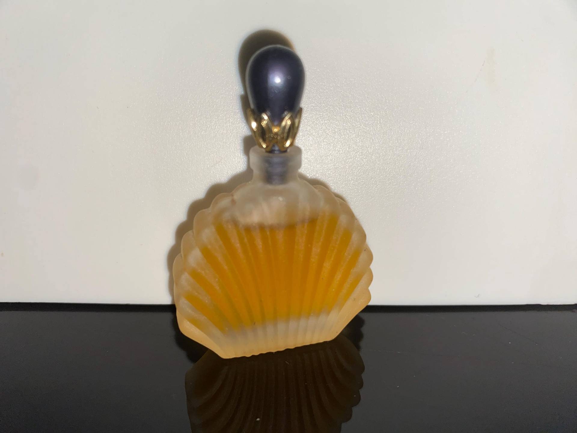 Sammlerstück Elizabeth Taylor - Black Pearls Parfum 3, 5 Ml Extrem Selten, Sehr Gut Geeignet Als Weihnachtsgeschenk Für Ihr Original von miniperfumes