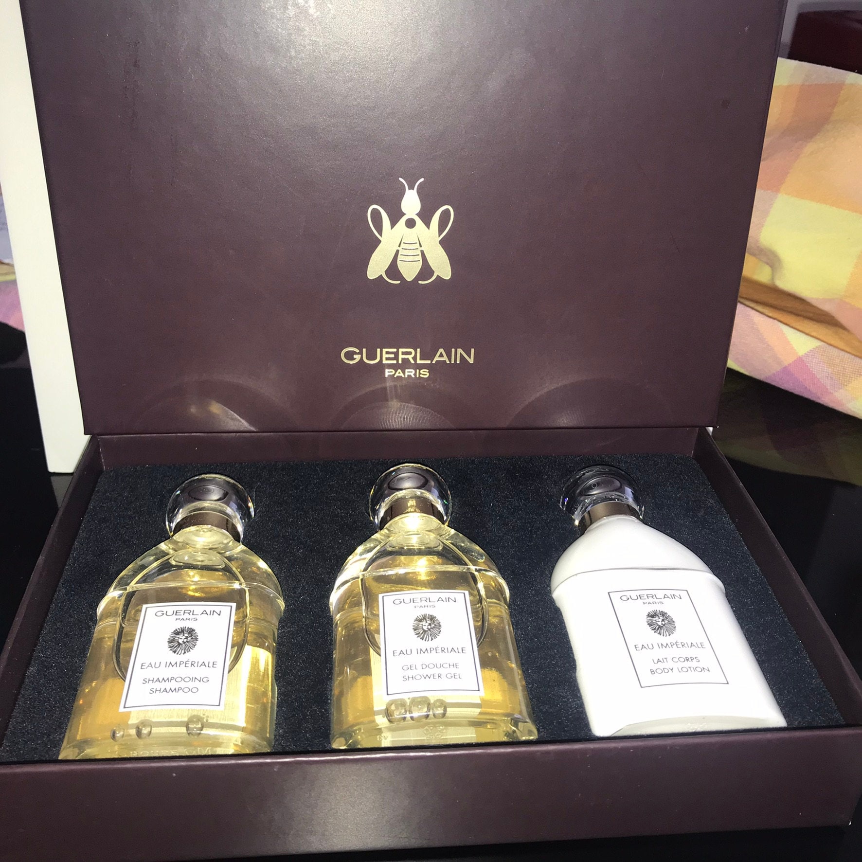 Sammler-Flasche Guerlain Set Coffret - Eau Imperiale 3 X 50 Ml Duschgel-Shampoo-Bodylotion Mit Box Weihnachtsgeschenk Für Sammler von miniperfumes