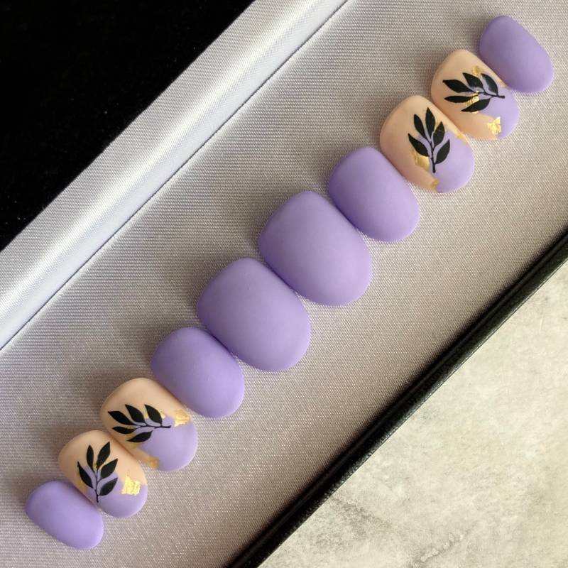 Blatt Lachen Liebe - Matte Press-On Nails von msknails