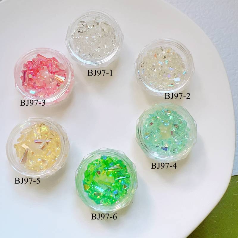 1Jar Nail Art Mix Edelstein Strass Deko in Gläsern Kleine Größe Verschiedene Formen Bj97 von nailartfairy