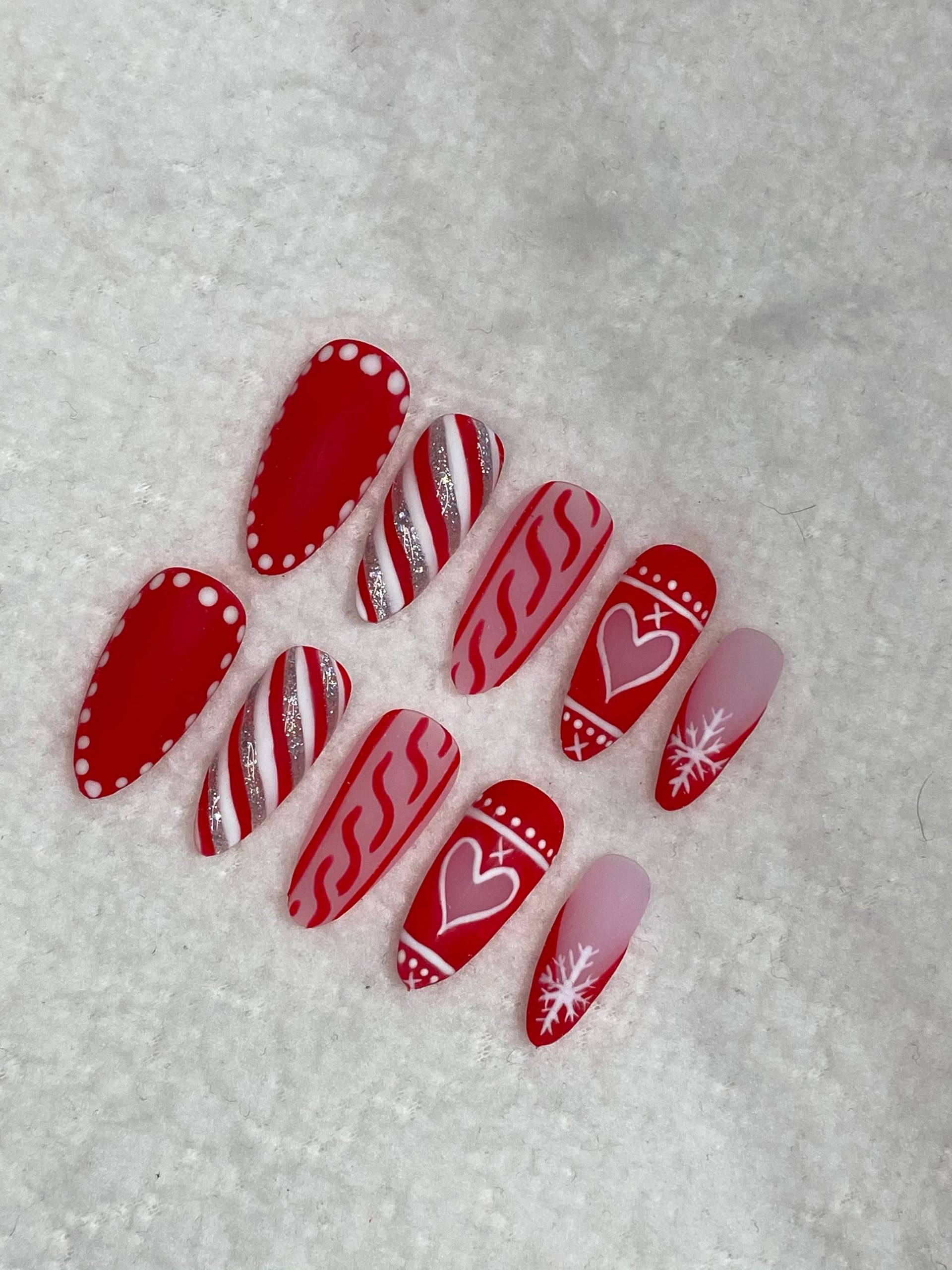 Rot Matte Weihnachtsnägel von nailsbysimw