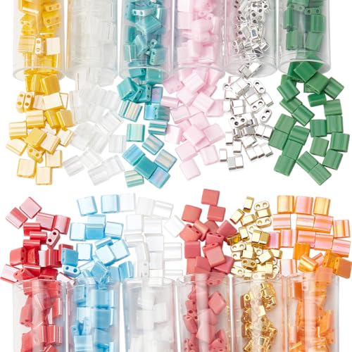 NBEADS Über 900 Stück Glas-Saatperlen, 4.5-5.5mm 2-Loch Tila-Perlen 12 Farben Glasabstandshalter Perlen Schmuckherstellung Kit für Schmuckherstellung Weihnachten Armband Halskette Ohrring von nbeads