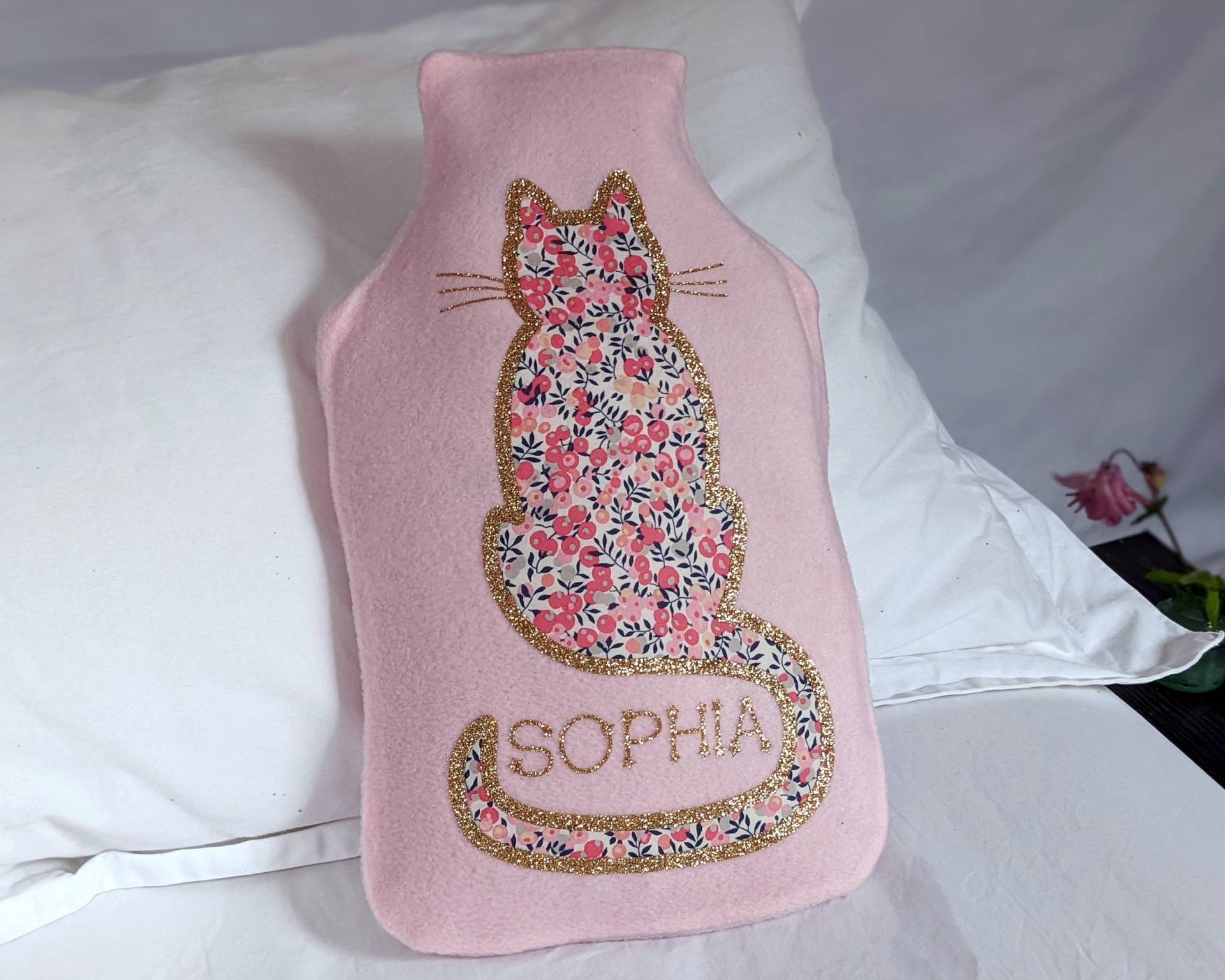 Liberty Cat Personalisierte Wärmflaschenhülle von nickynackynoodesigns