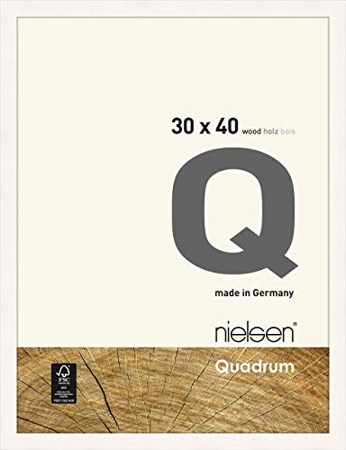 nielsen Bilderrahmen, 30 x 40 cm, Holz, Reinweiß, Fotorahmen zum Aufhängen im Hoch- & Querformat, Echtglas, Quadrum von nielsen