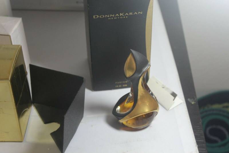 Donna Karan New York Vintage Pure Perfume 1 Oz Schwan Flasche 30Ml von perfumepawn