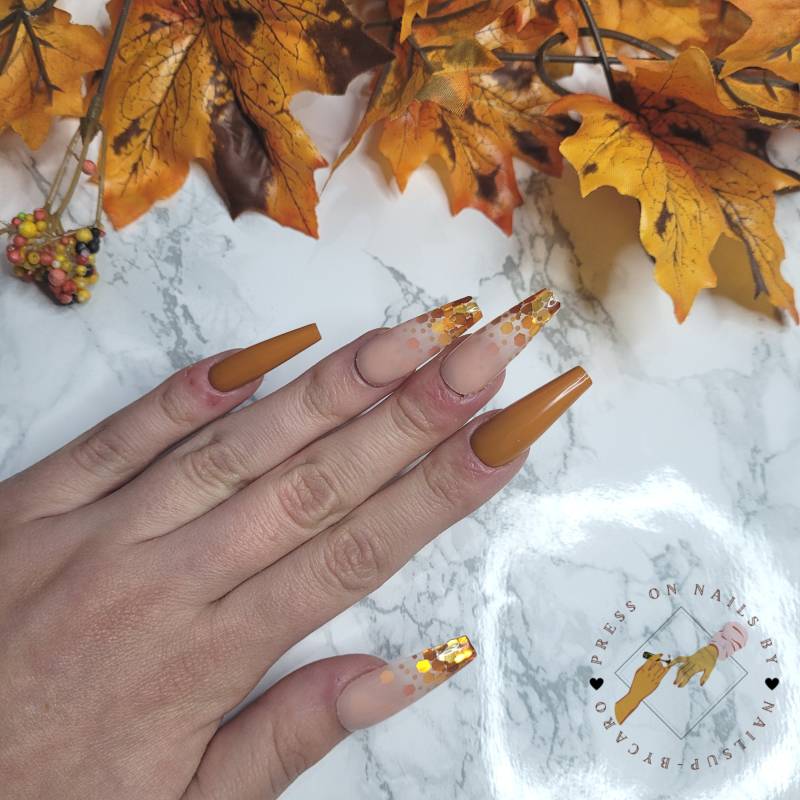 Fall Is Typing - Press On Nails Long Ballerina von pressonsbycaro