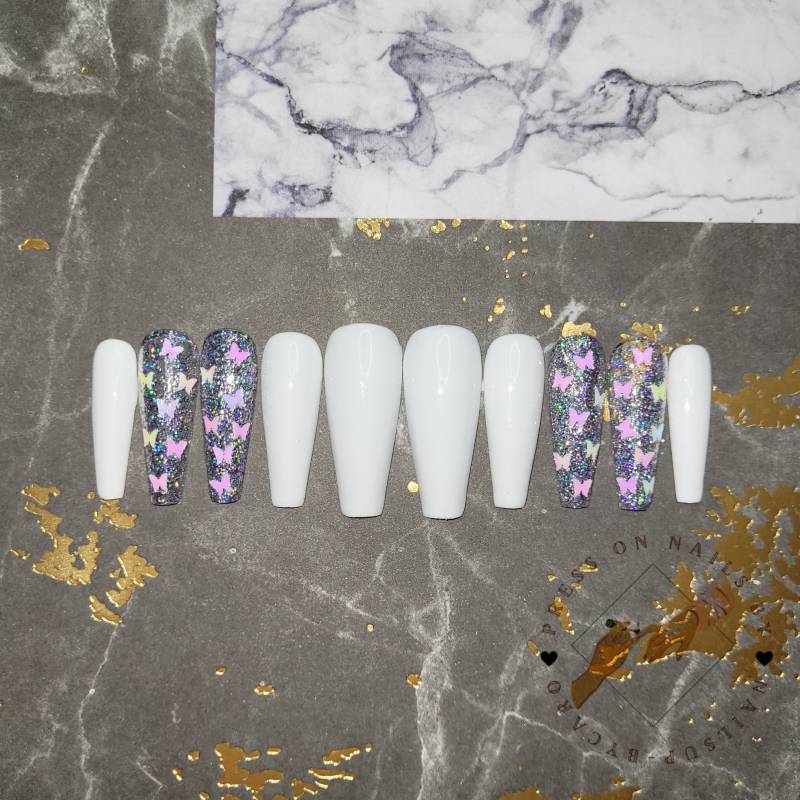 White Butterfly - Press On Nails Long Ballerina von pressonsbycaro