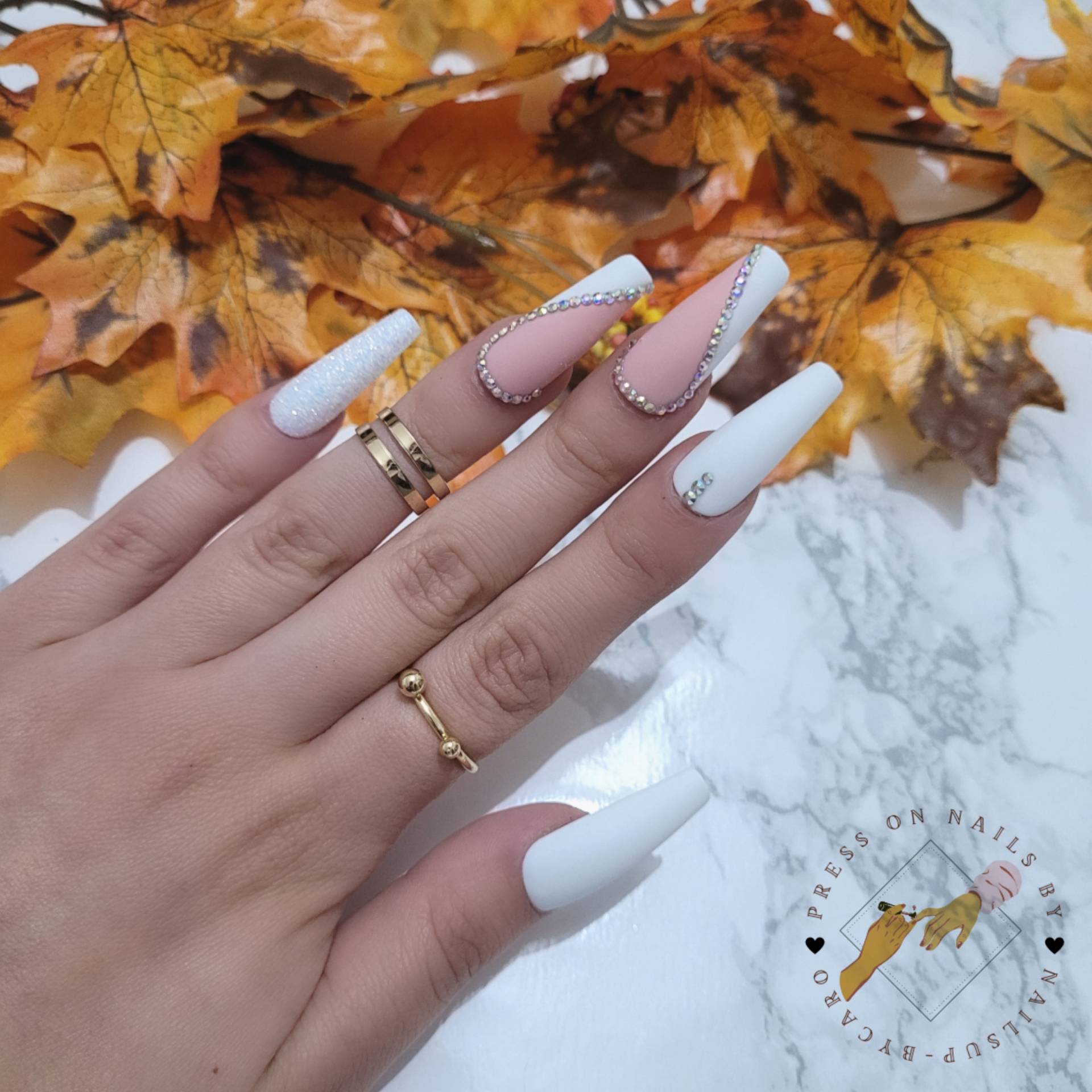 White Love - Press On Nails Long Ballerina von pressonsbycaro