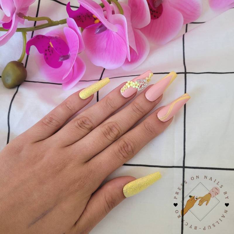 Yellow Blossoms - Press On Nails Long Ballerina von pressonsbycaro