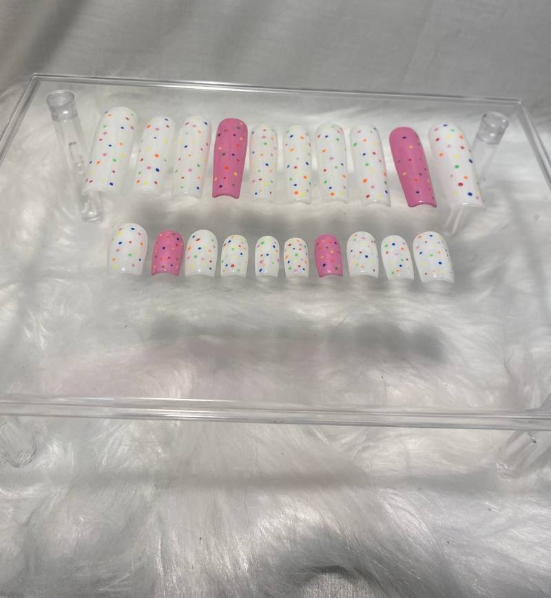 Mommy & Me Press On Nails Mit Zirkus Tier Cookie Design Und Stimmungswechsel Akzent Nagel Passendes Set Für Mutter Kind Liebe Gemacht von pureessencenails