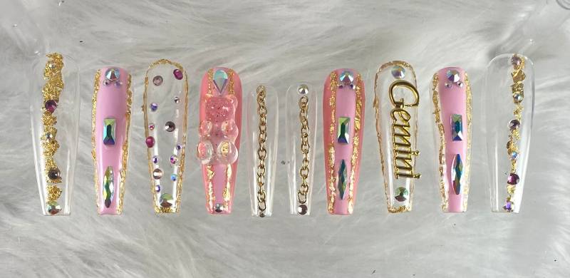 Pink + Gold Zodiac Press On Nails | Anmelde-Personalisierung Angeben von pureessencenails