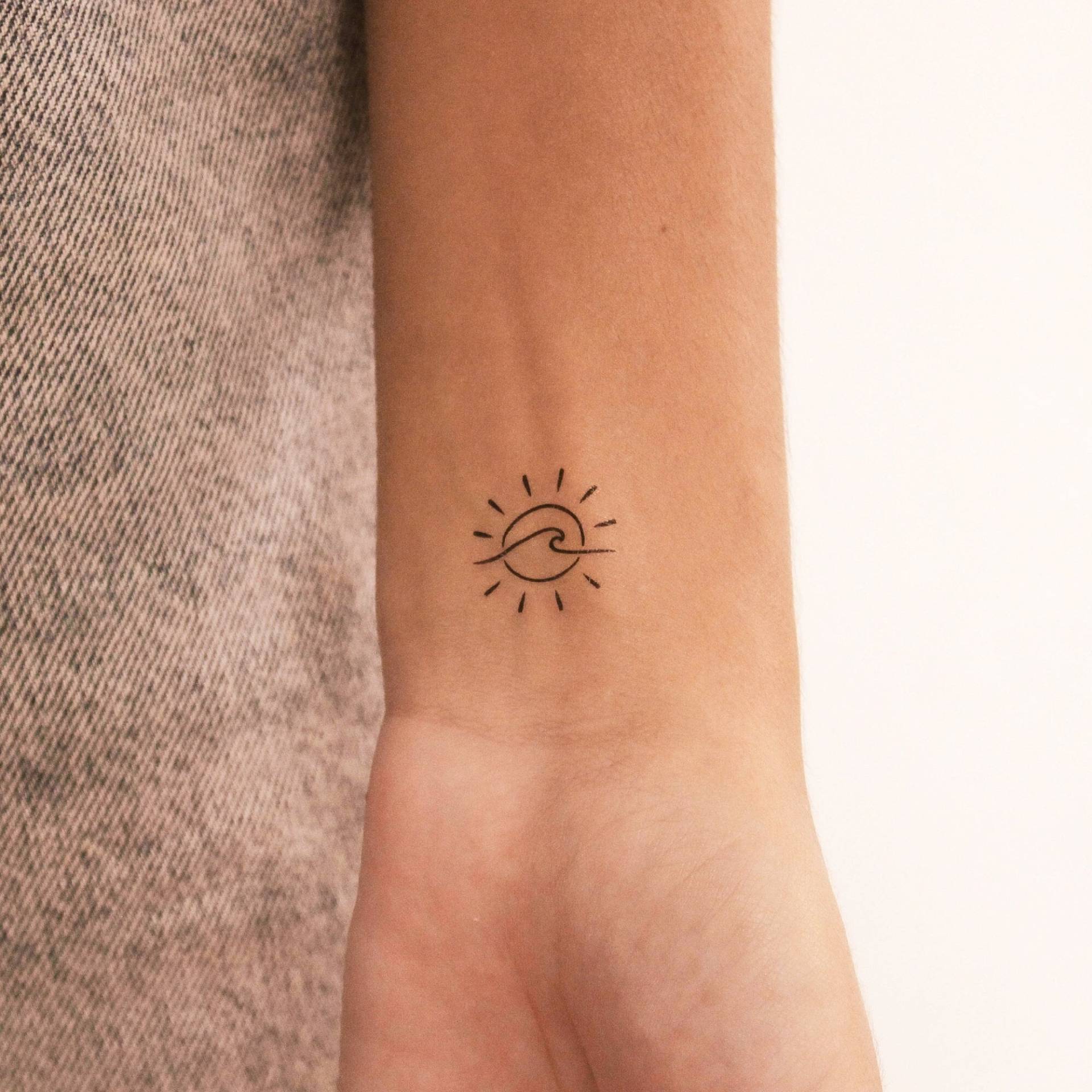 Fine Line Sonne Und Welle Temporäres Tattoo | 3Er Set von smalltattoos