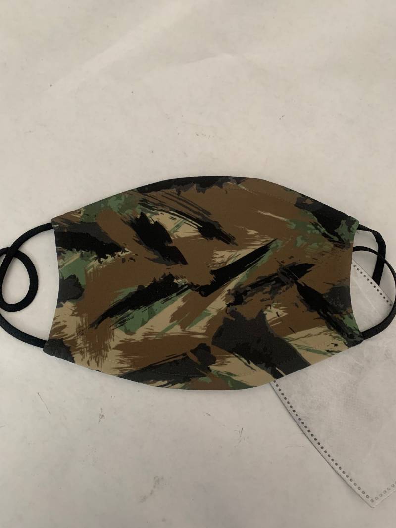 Camo Print Gesichtsmaske Mit Filter - Neu von theGraphikShop