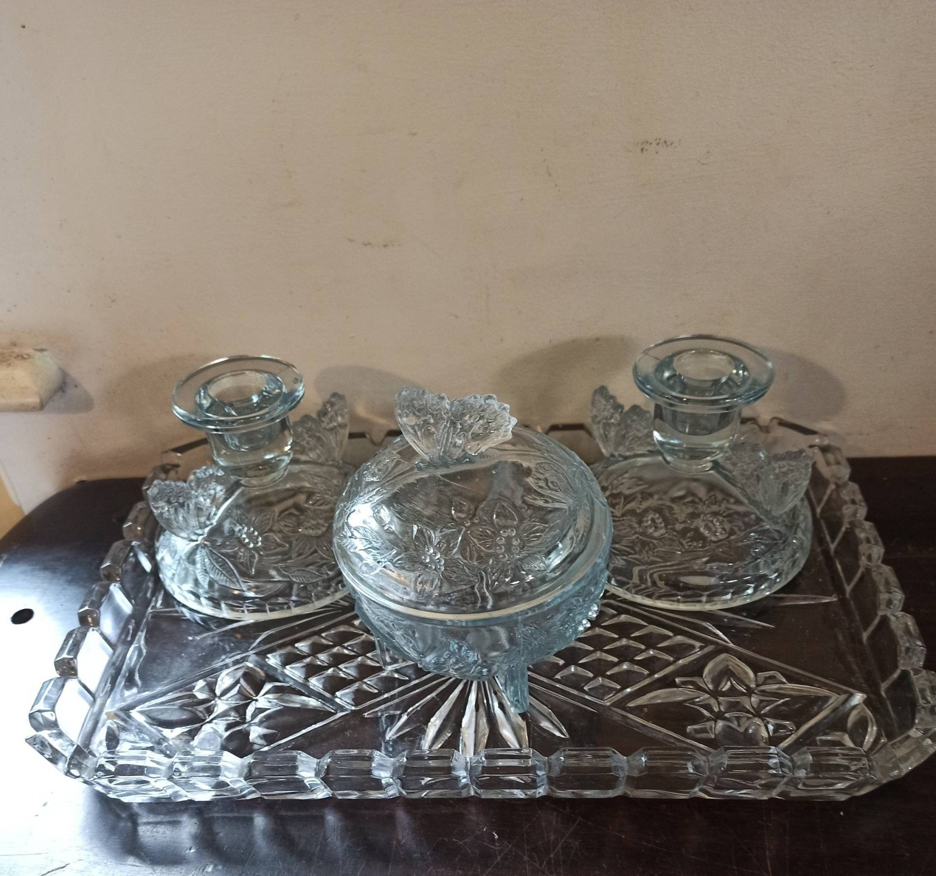 Vintage Glas 4 Teiliges Waschtisch Set. Jugendstil von thebricabracboutique