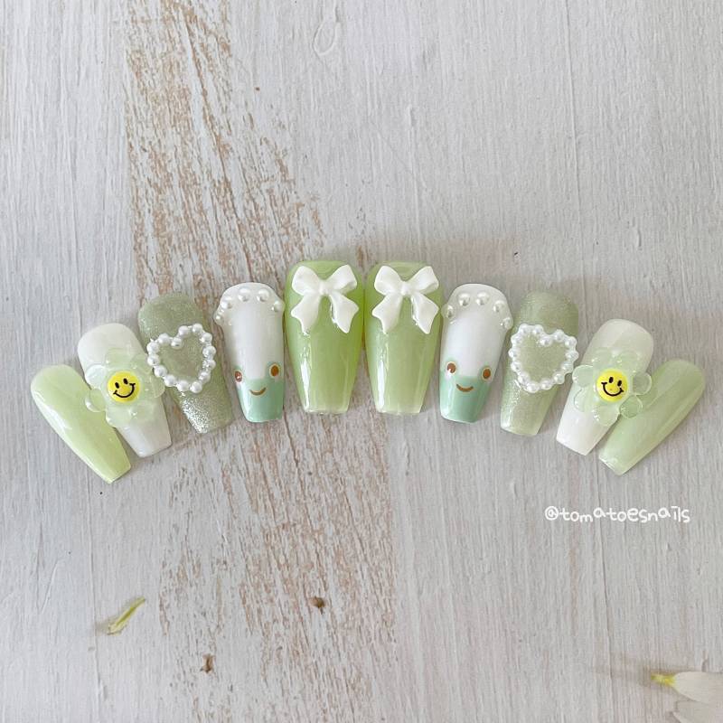 Kleiner Froggy Nägel, Süße Frosch-Nägel, Kawaii Jelly Green Handgemachte Presse Auf Wiederverwendbare Nägel von tomatoesnails