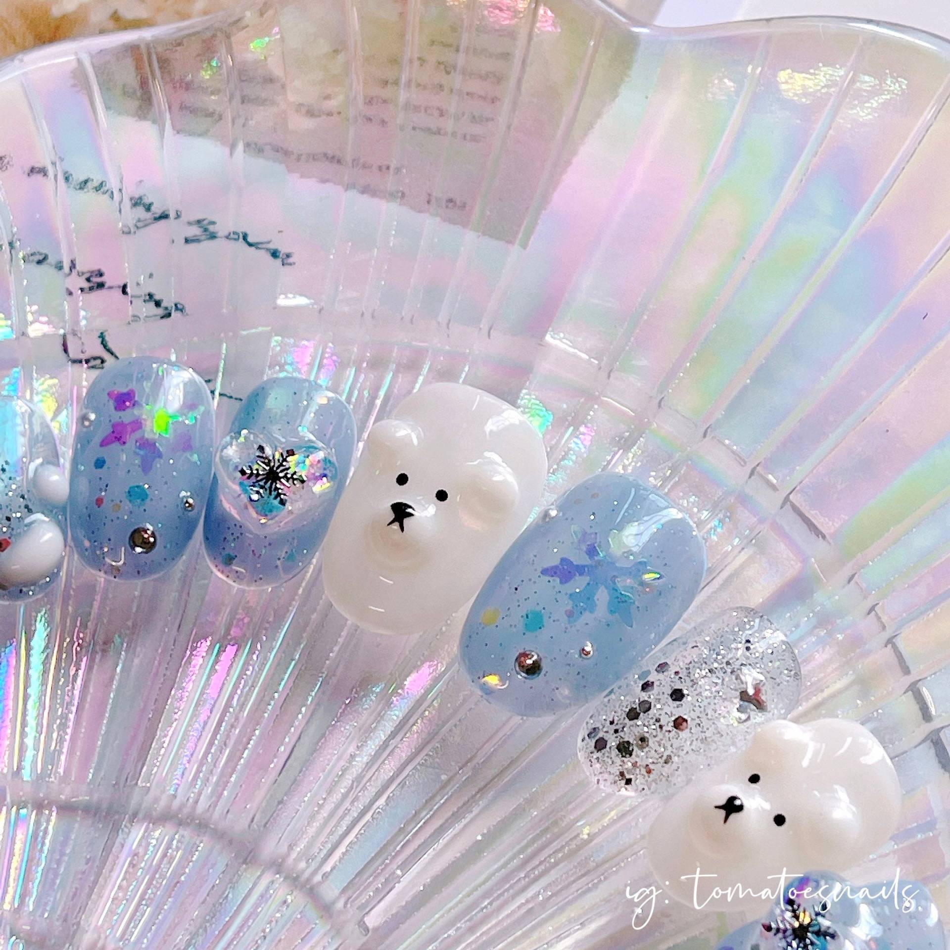 Winterbär Press On Nails | Niedlicher Bär Schneeflocke Glitzer Nägel Gemütliche Blau Silber Schnee V Inspirierte Süße K-Pop von tomatoesnails