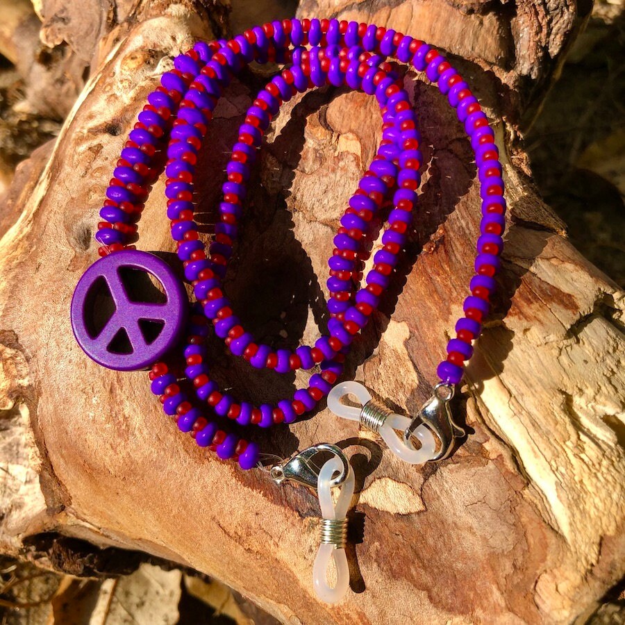 Brillenkette "Peace - Neon Purple" von trudiloves